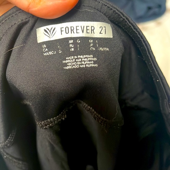 Forever 21 leggings - Picture 2 of 2